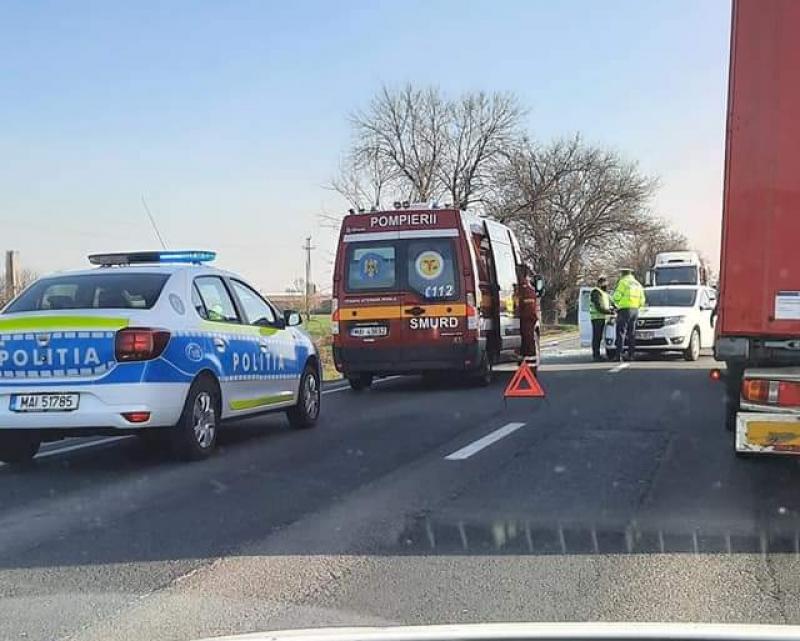 Accident rutier pe DN 79 la iesire din Arad, cu victimă