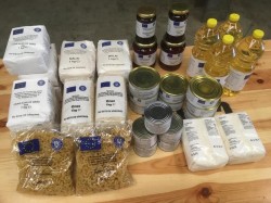 A început distribuirea produselor alimentare pentru persoanele defavorizate din municipiul Arad