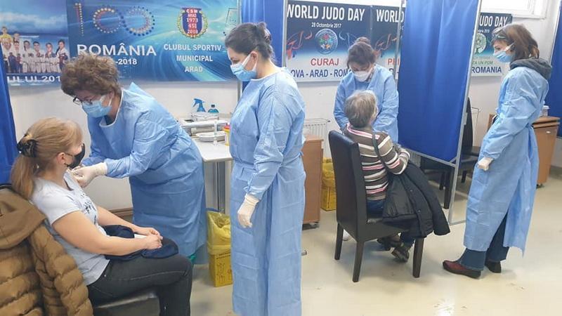 Peste 45.000 de persoane din județul Arad vaccinate până în prezent