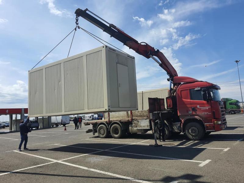 Centrul de vaccinare DRIVE-THRU în parcare la Real/Remarkt - Jumbo