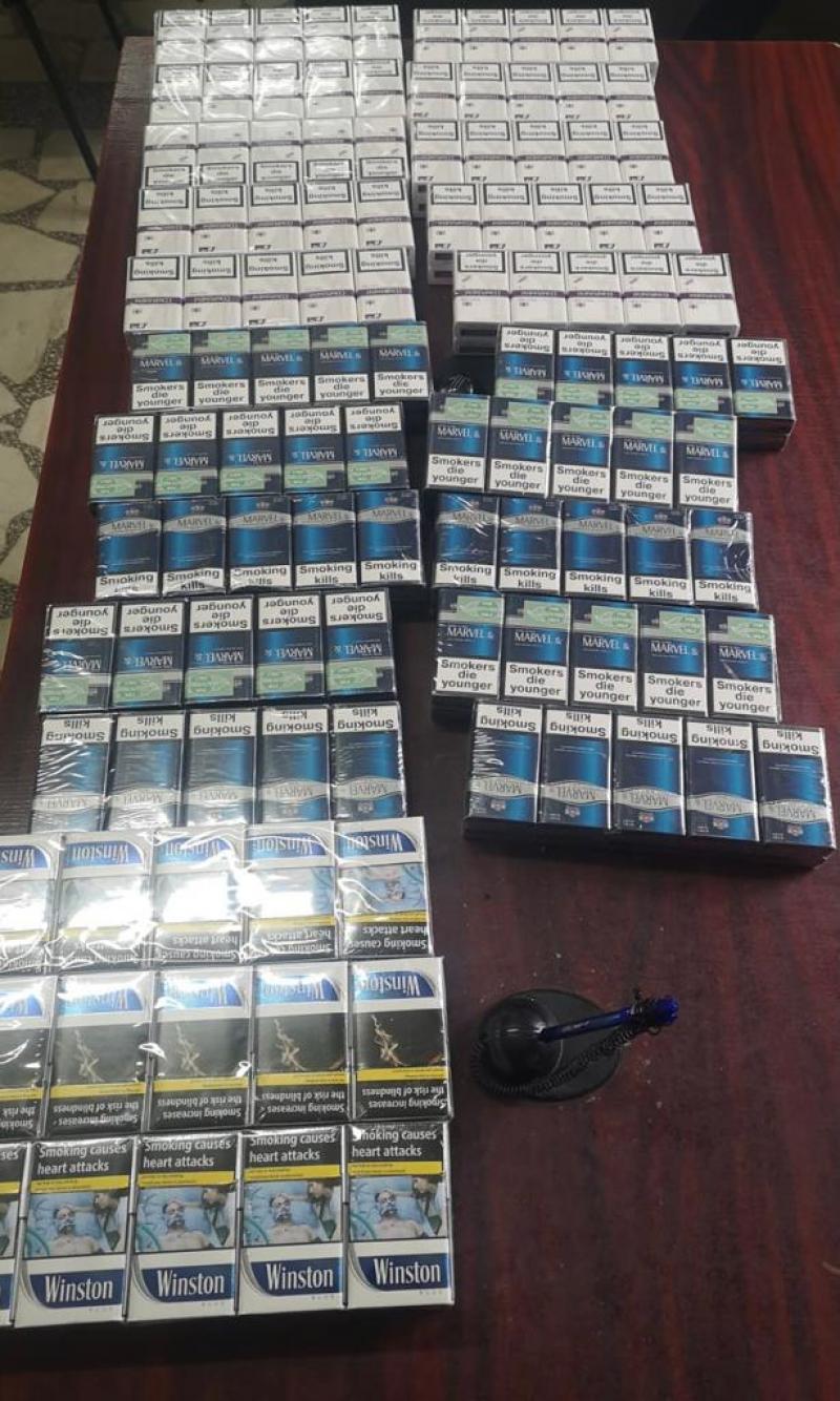 Nas fin de jandarm. 230 pachete cu țigări netimbrate confiscate de la un suspect