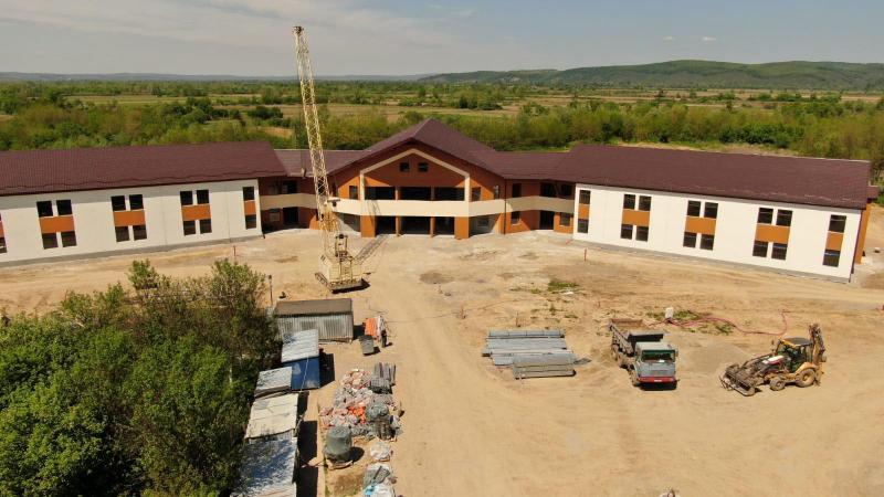 Consiliul Județean Arad anunță că noul Spital de Psihiatrie are deja fațada finalizată