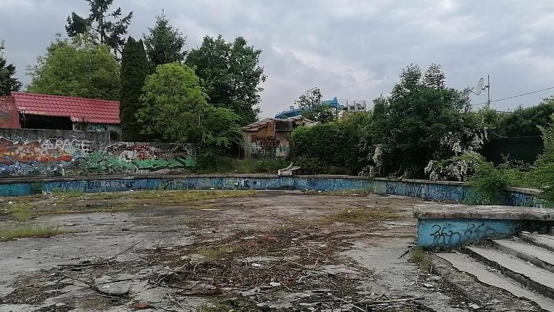 Un bazin pentru copii neutilizat din zona Strandului Neptun, va fi tranformat în Skate-Park