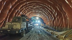 La tunelul feroviar de la Bata se lucrează neîntrerupt și ar putea fi gata anul viitor