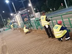 Investiţii pentru modernizarea staţiilor de tramvai. Staţiile de tramvai şi autobuz din Arad sunt amenajate pe timp de noapte