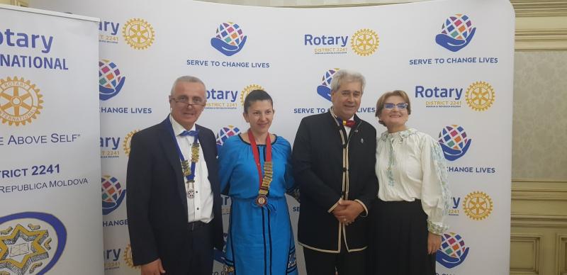 Rotirea colanului la clubul Rotary Arad Cetate