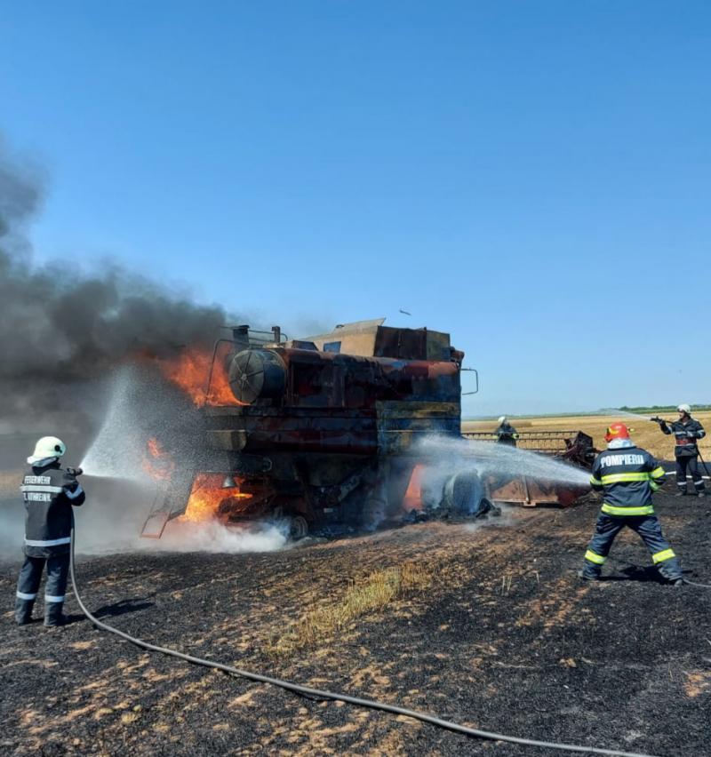 Patru utilaje agricole au luat foc în timp ce recoltau în ultimele două săptămâni