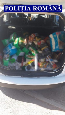 Un taximetrist brăilean a transportat un hoț bihorean care a furat din Salonta și a fost prins în timp ce fura detergent în Pâncota

