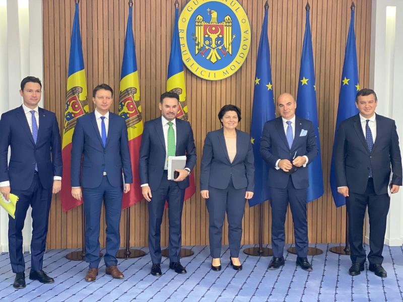 Europarlamentarul Gheorghe Falcă s-a întâlnit cu premierul Republicii Moldova

