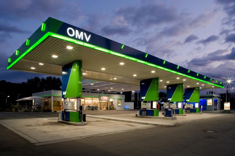 Cine profită de scumpirile nesimțite ale prețului la pompă. OMV Petrom şi-a dublat profitul net după primele trei trimestre, până la 1,67 miliarde de lei

