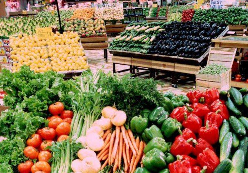 Nou înființată, Cooperativa ”Grădinile Noastre” din Zărand, judeţul Arad, a intrat cu verdeţuri, legume şi fructe în 80 de magazine ale reţelei Carrefour
 
