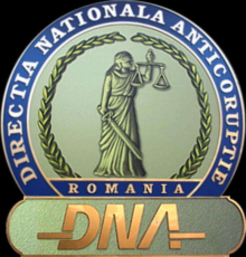 344 de decizii de pensionare anticipată acordate de un medic bihorean - sub lupa DNA. Au fost confiscați 2,5 milioane de lei