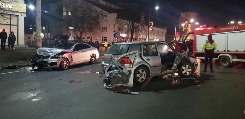 Accident cu victime la Lebada…..viteză, priorități, SMURD, Descarcerare