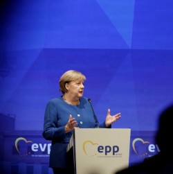 Gheorghe FALCĂ: Angela Merkel, un cancelar creștin-democrat care a condus Germania cu determinare și fermitate

