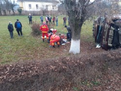 Două victime în stare gravă după ce un autocamion s-a răsturnat la Șimand