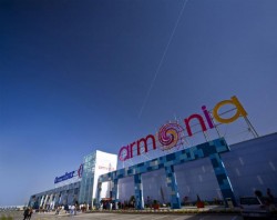 Fostul mall Armonia din Arad a fost vândut suedezilor de la compania de investiţii Oresa

