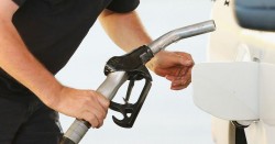 Bonus în prima zi lucrătoare din noul an, carburanții mai scumpi cu 11 bani/litru!