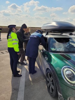 Acțiune preventiv-informativă a polițiștilor din cadrul Biroului Poliția Autostrăzi Arad. Vizate cu precădere autoturismele cu numere de Ucraina