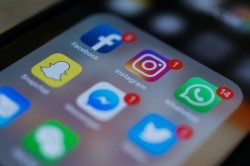 Rusia a interzis toate platformele de la Meta. WhatsApp și Instagram nu vor mai putea fi folosite în Rusia