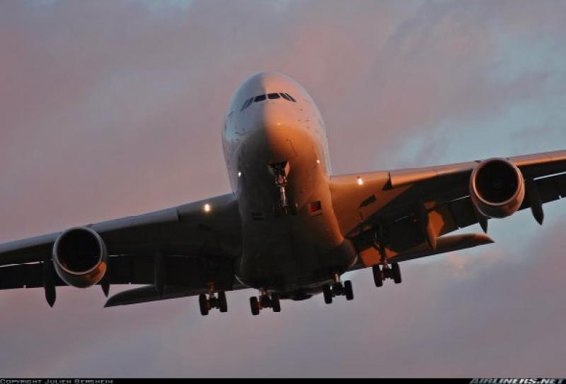 Performanță uluitoare în aviație. Un avion Airbus A380 a zburat timp de trei ore cu ulei folosit la prăjit