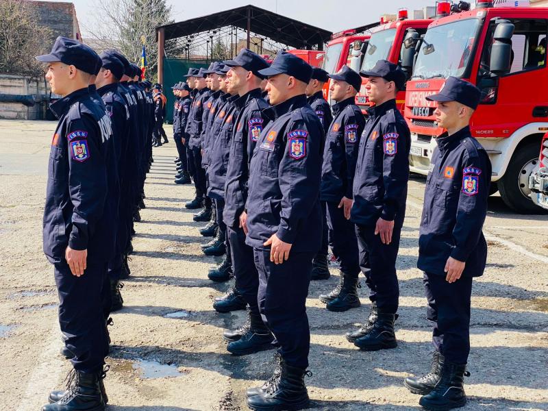 45 de tineri s-au alăturat pompierilor militari din cadrul Inspectoratului pentru Situații de Urgență “Vasile Goldiș” al județului Arad