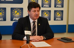 Iustin Cionca: „Am investit anul acesta 81 de milioane de lei din excedentul bugetar în priorităţile Aradului”