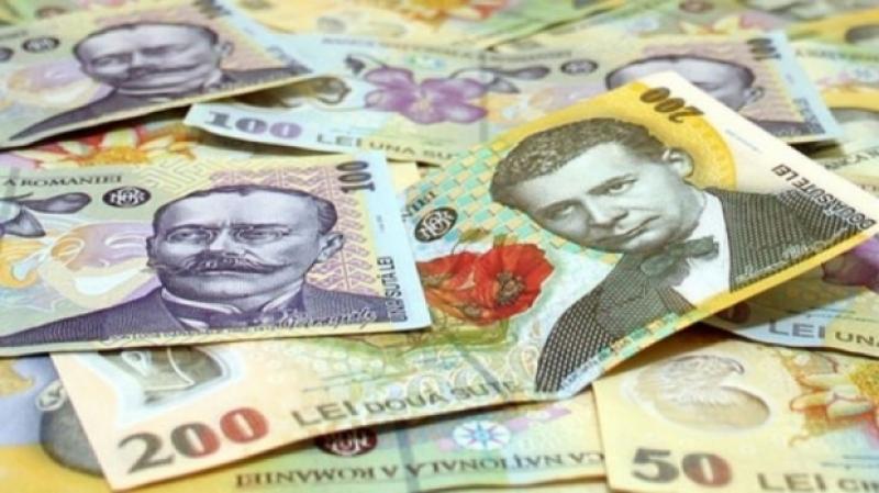 Dezastru pentru românii cu credite cu dobândă variabilă în lei. Indicele ROBOR la 3 luni a depășit pragul de 5% pe an. Este cea mai mare valoare din ultimii 9 ani