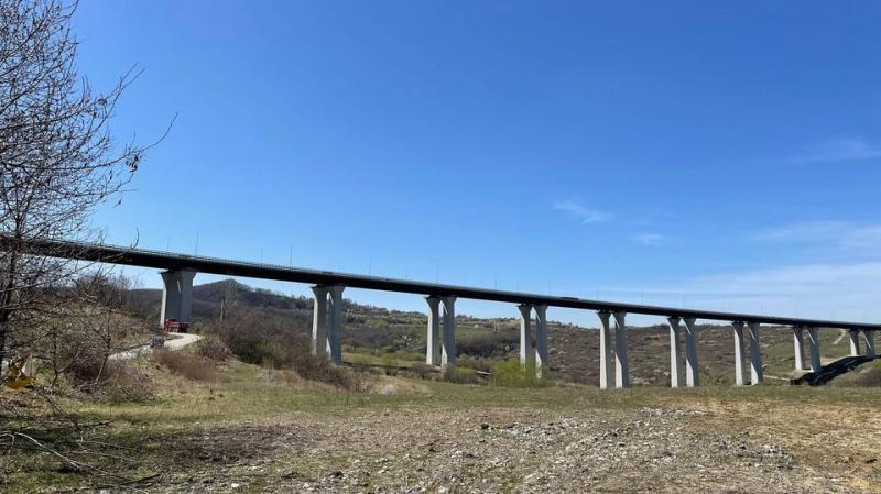 Arădenii care circulă spre Sibiu vor întâmpina probleme pe autostradă. Vor fi nevoiți să coboare de două ori de pe autostradă