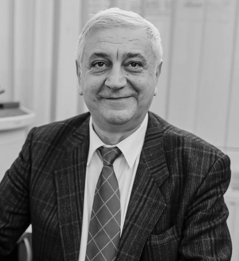 În memoriam profesor Cristian Haiduc! Comunitatea academică a Universităţii de Vest „Vasile Goldiş” din Arad a suferit o grea pierdere