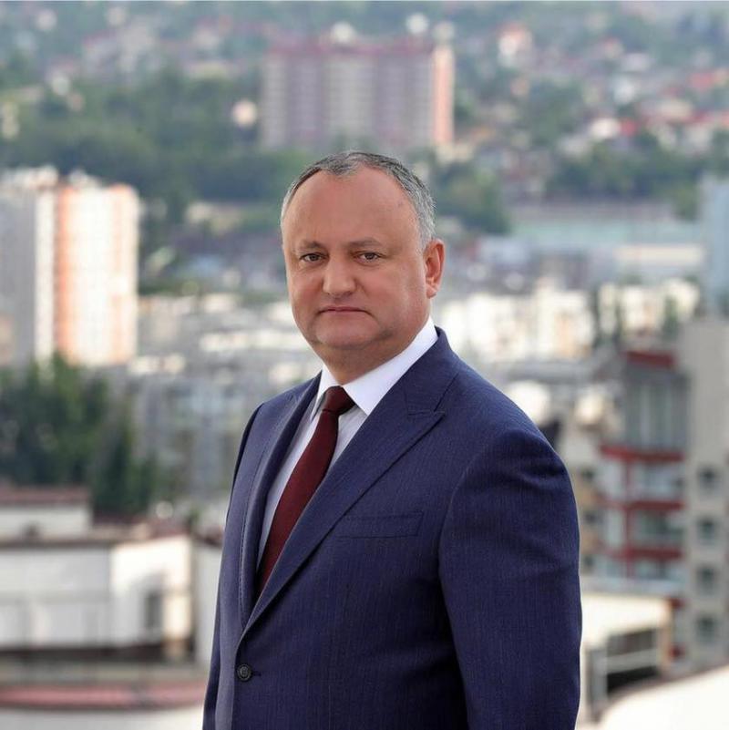 Fostul președinte moldovean Igor Dodon a fost reținut într-un dosar de trădare. Procurorii au efectat percheziții la locuința sa