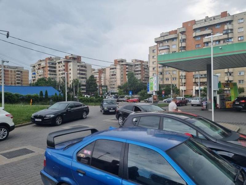 Se pregătește un protest fără precedent în România împotriva prețurilor la carburanți. Sute de mii de români vor ieși joi în stradă