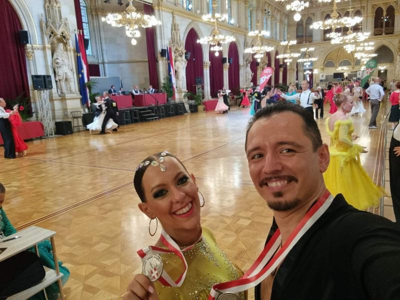 Arădenii Patrik si Andreea Haizar, au urcat pe locul 6 in rankingul mondial WDSF dupa doar 5 competitii internationale