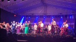 2000 de arădeni au “luat cu asalt” Mănăstirea Maria-Radna pentru concertul Lipova Symphonic City