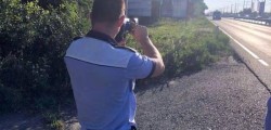 A crezut că Șimandul este pistă de curse, polițiștii l-au lăsat fără carnet 150 de zile și are de plătit o amendă de 3045 de lei