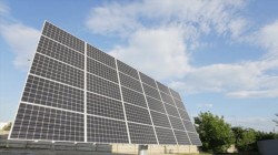 Italienii de la Enel Green Power au primit avizele pentru două parcuri solare-mamut în Arad, investiţie de 400 de milioane de euro

