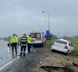 Accident rutier cu victime între un camion și un autoturism pe centura Aradului

