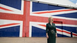 Liz Truss va fi noul prim-ministru al Marii Britanii. Ea a câștigat șefia Partidului Conservator. Primele declarații și primele măsuri ale noului premier