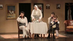 În weekend, pe scena Teatrului Clasic „Ioan Slavici”, se joacă 
„Omul cu mârțoaga”

