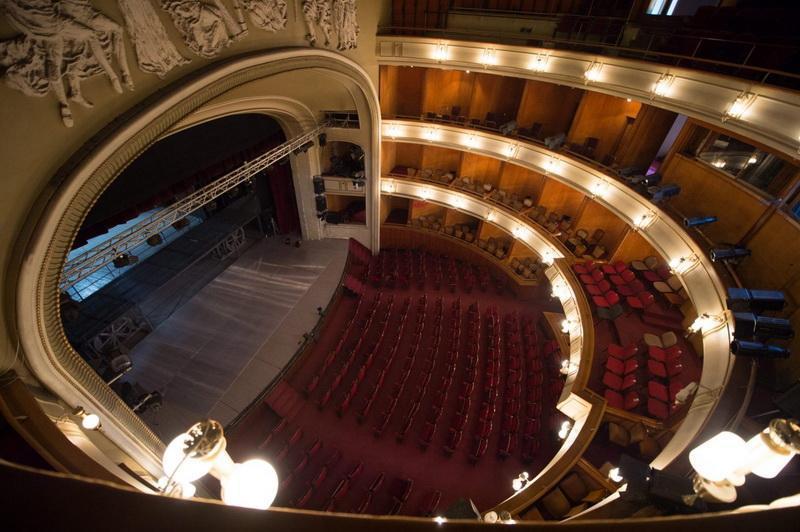 Teatrul Clasic „Ioan Slavici” Arad a scos la vânzare abonamentele pentru stagiunea 2022 - 2023