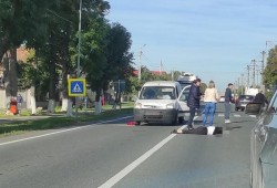 Accident grav la Mândruloc. Un pieton a fost lovit de o mașină pe trecerea de piietoni