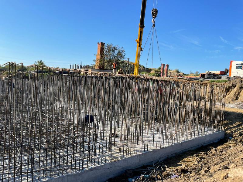 Va fi deranj mare în Aradul Nou. Continuă lucrările la noul pod peste Mureș 