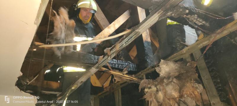 Pompierii arădeni au salvat o casă din Cicir din ghearele focului