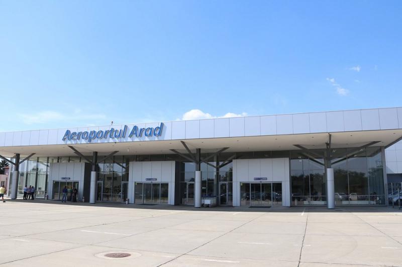 Fonduri europene pentru refacerea pistei Aeroportului din Arad