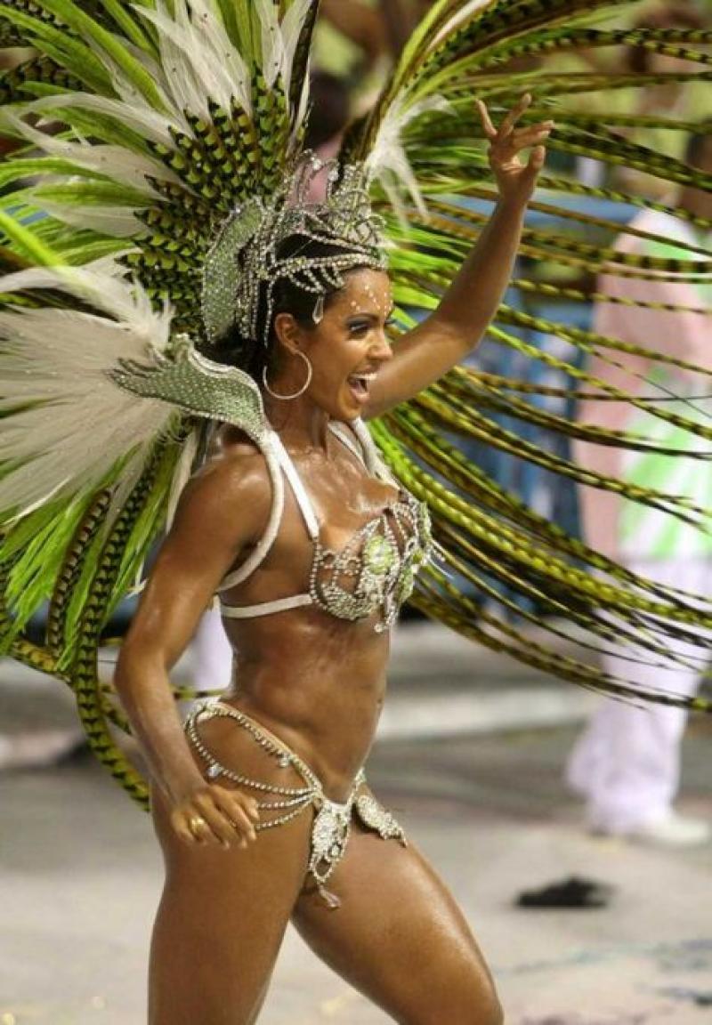 CLIPA DE MONDIAL:  Samba braziliană mai puternică decât ”gangnam style-ul” coreean. Brazilia – Coreea de Sud 4 – 1 și se califică la pas în sferturi

