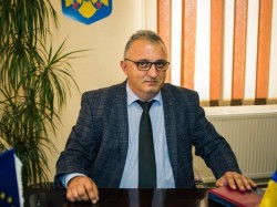 Primarul Lipovei, Florin Pera :  Contractul de lucrări pentru reabilitarea Grădiniței de pe str. Matei Corvin, a fost semnat azi. Lucrările vor fi demarate înainte de finalul acestei luni