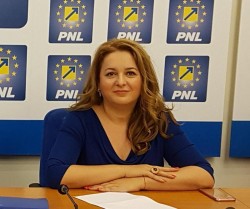 Geanina Pistru candidează pentru un post de prim-vicepreședinte OFL (Organizația Femeilor Liberale)