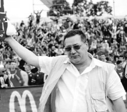 Suporter Club UTA: Omagiu adus  lui Nicolae Bara după trecerea în neființă