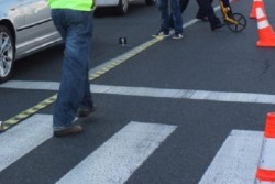 Pieton lovit pe zebră la intersecția străzilor Nicolae Bălcescu și Decebal
