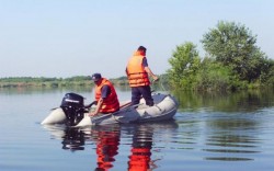 A fost găsit cadavrul unuia dintre cei 4 dispăruți în urma răsturnării bărcii la Periam Port