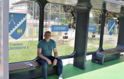 Stații de autobuz și tramvai smart în comuna Vladimirescu